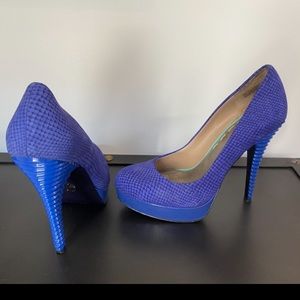 Blue pumps💙🔥 5”heels